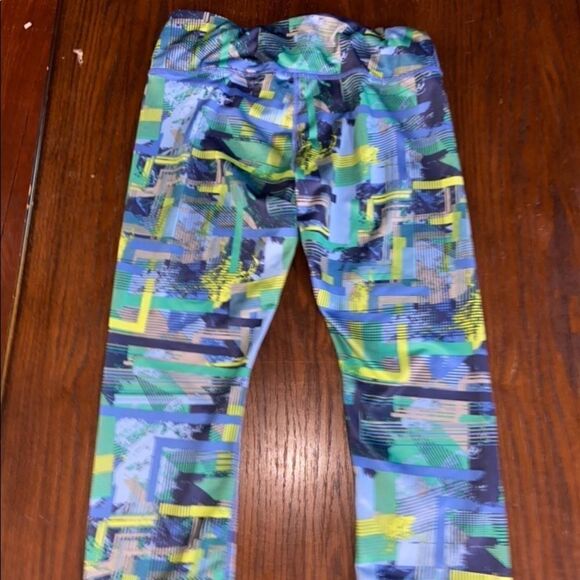 Reebok multicolored athletic capris  - Picture 3 of 3